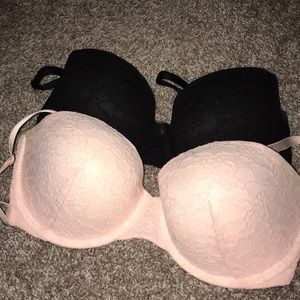 2 VICTORIA’S SECRET BRA’S!!🖤💞